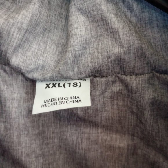 Reversible Vest - Picture 2 of 4